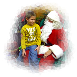 No rush.  Your child has time to relax with Santa, for great photos, at Downey's Farm, Caledon, Ontario west of Toronto.  